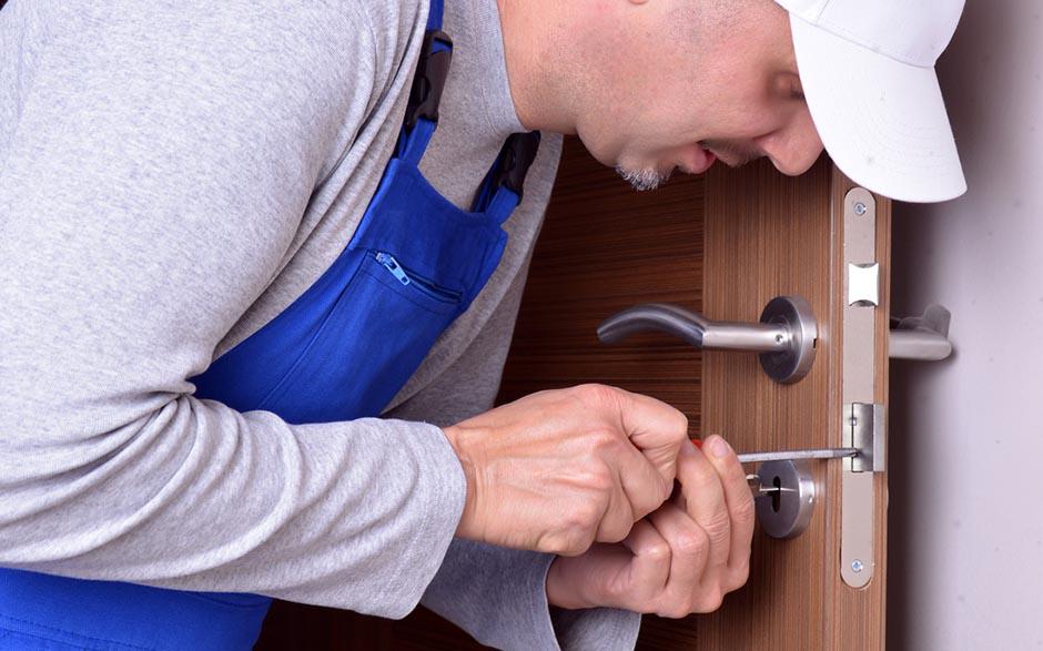 artisan serrurier pas cher Savins